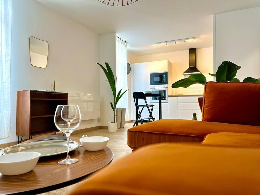 Chez Louis - Le Remois Du Centre Apartment Reims Exterior photo